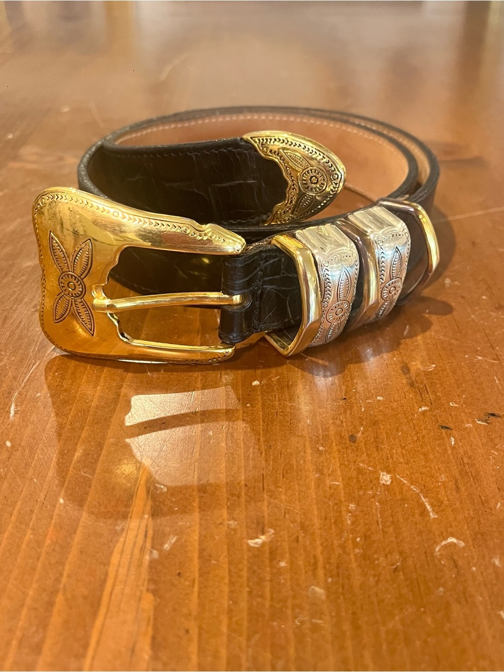 Streets Ahead Black Leather Belt with Gold & Silver Engraved Buckle Size Small